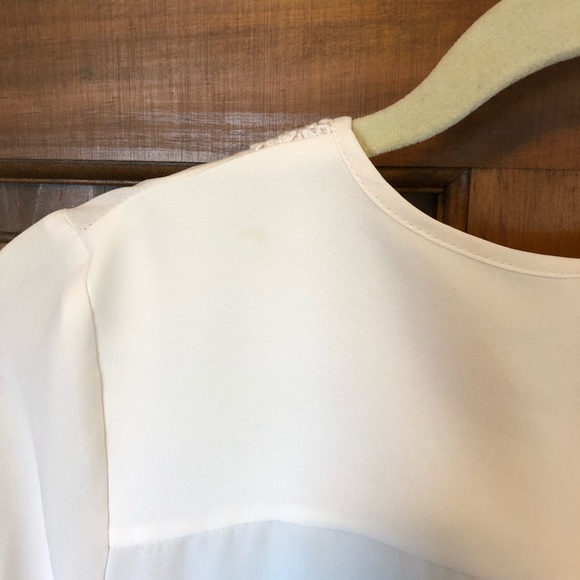 Lauren Conrad button down blouse, size medium - Picture 5 of 6